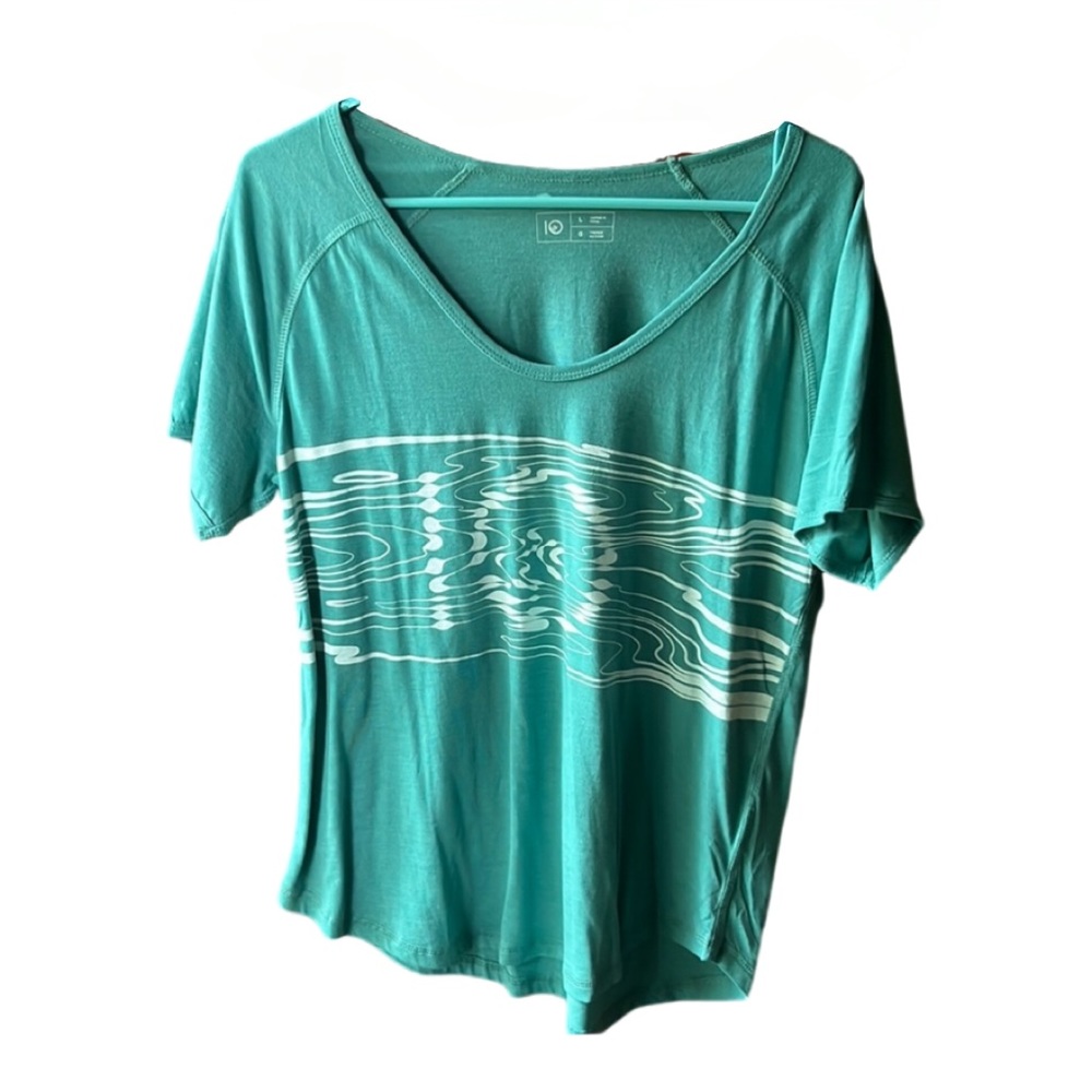 Tentree causal tee shirt